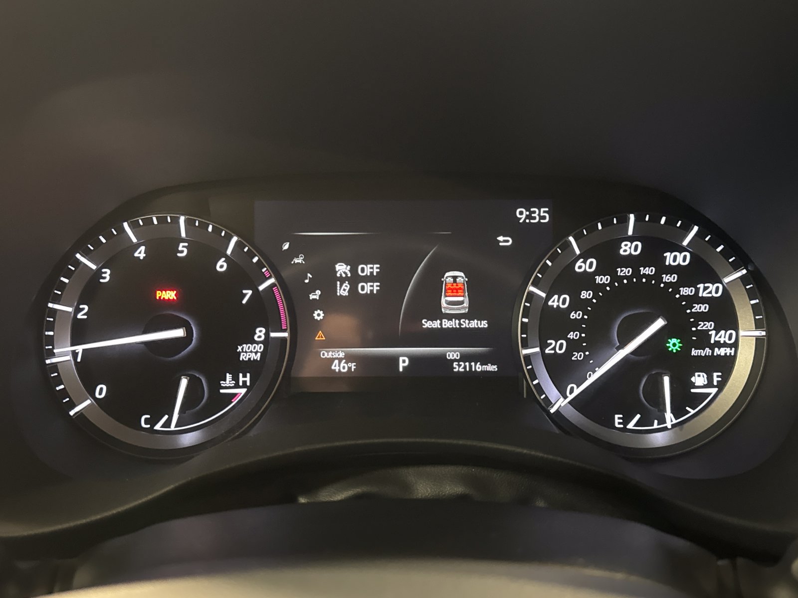 Used 2020 Toyota Highlander XLE AWD/4WD image 16