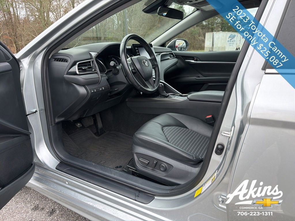 Used 2023 Toyota Camry SE image 13