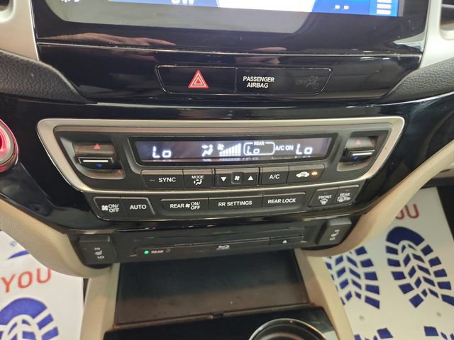 Used 2018 Honda Pilot Touring image 21