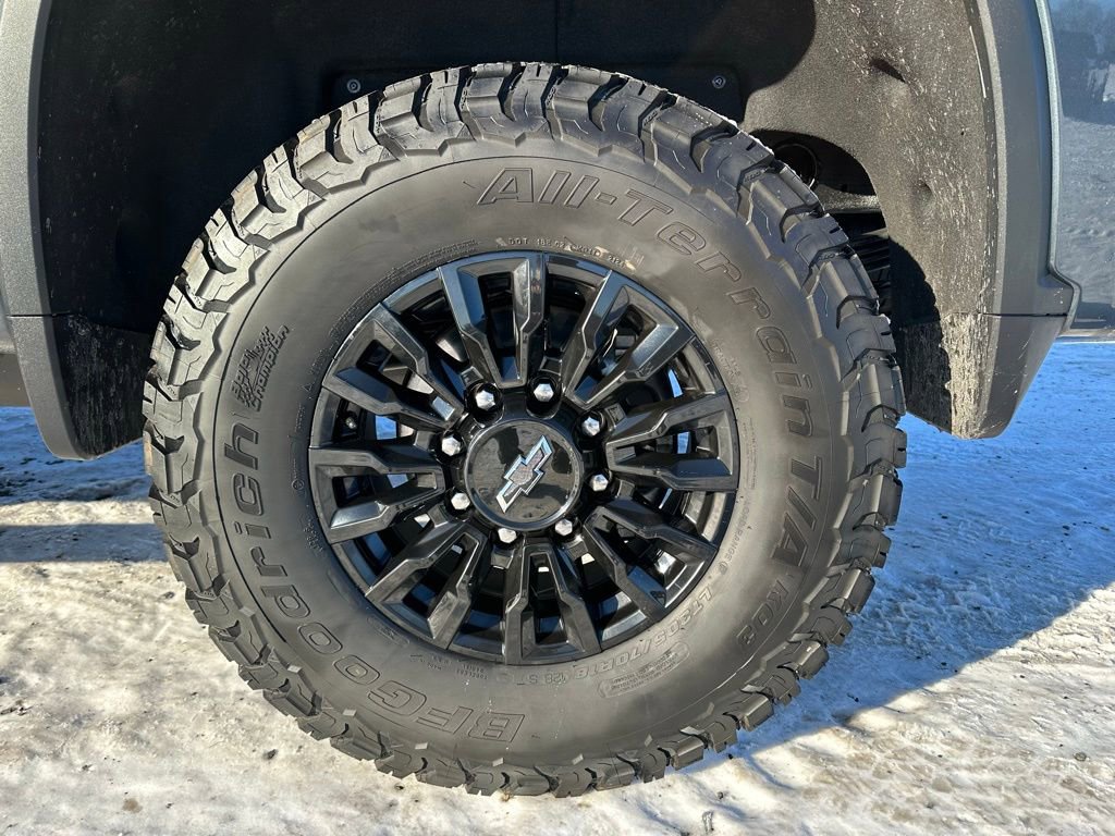 Used 2020 Chevrolet Silverado 2500 High Country w/ Z71 Off-Road Package image 16