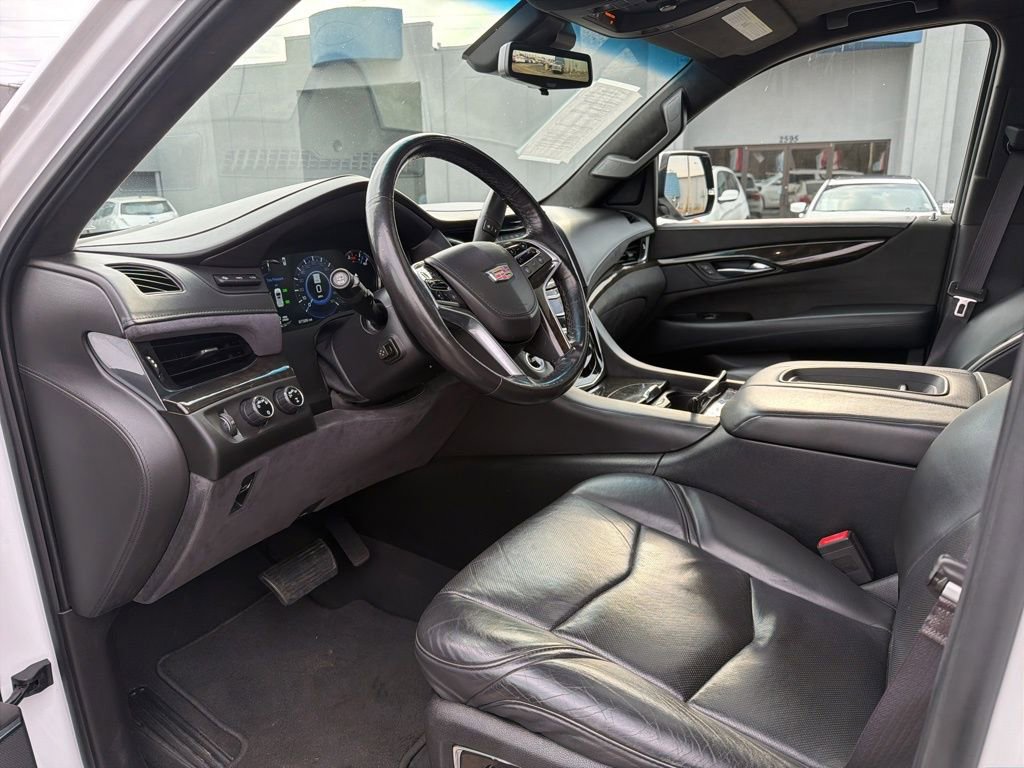 Used 2017 Cadillac Escalade ESV Platinum image 11