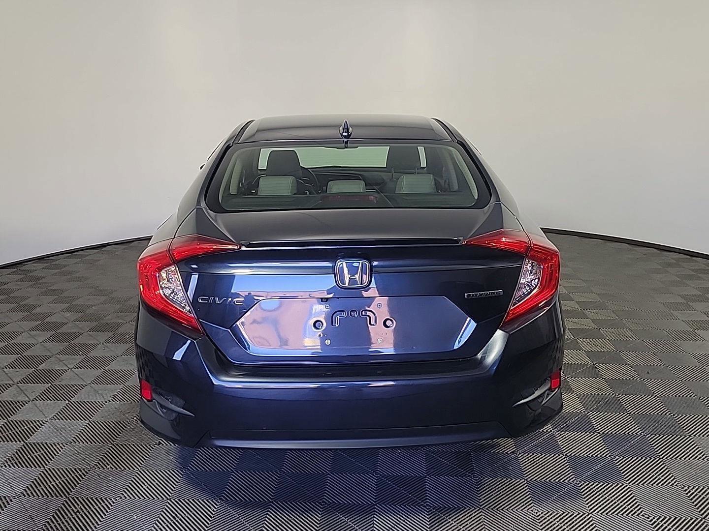 Certified 2018 Honda Civic Touring image 5