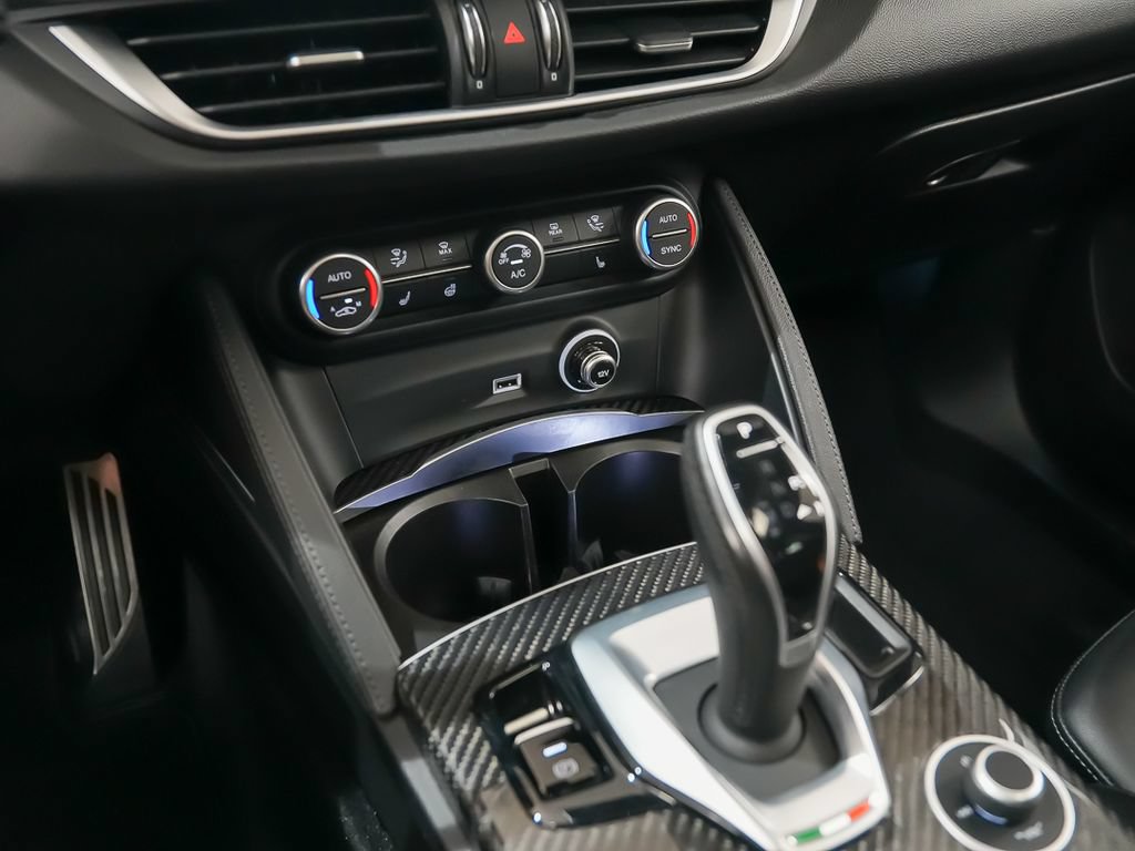 Used 2022 Alfa Romeo Stelvio Quadrifoglio w/ Active Assist Plus Package AWD/4WD image 27