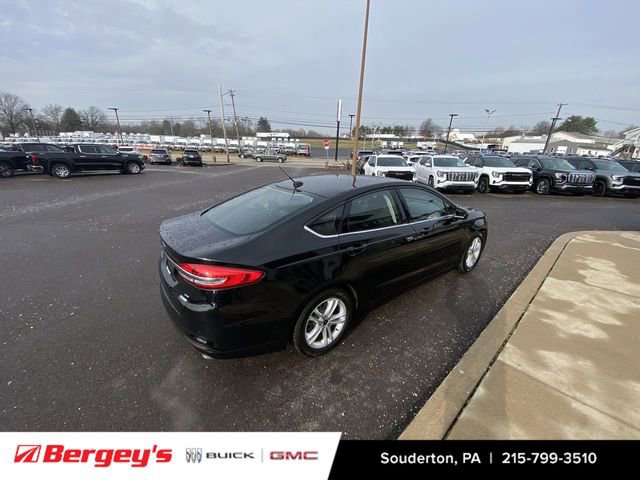Used 2018 Ford Fusion SE w/ Fusion SE Technology Package image 23
