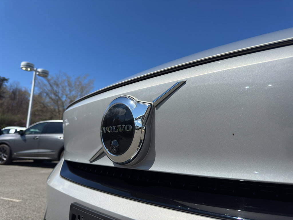 Certified 2023 Volvo C40 P8 Recharge Ultimate AWD/4WD image 2