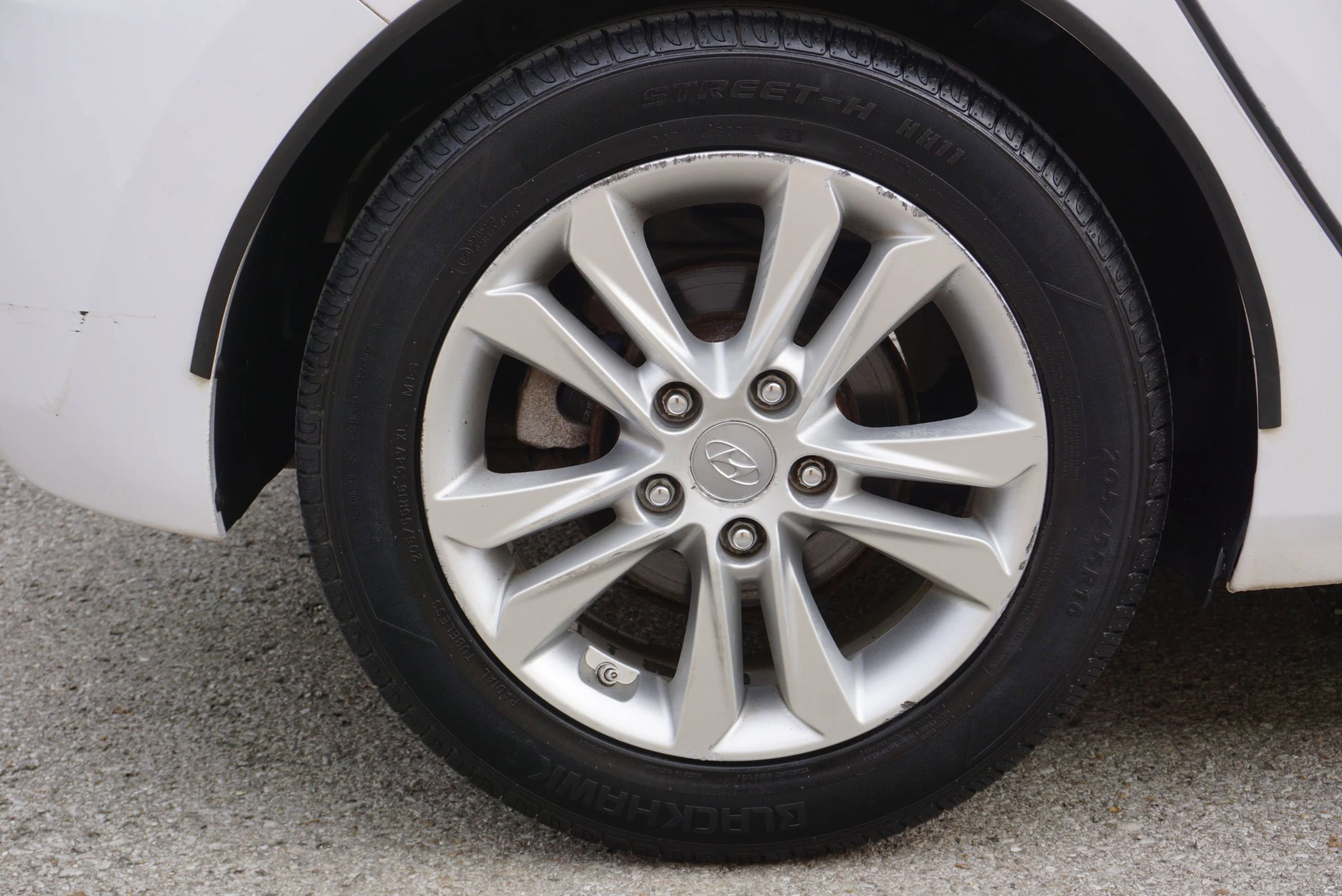 Used 2014 Hyundai Elantra GT FWD image 12