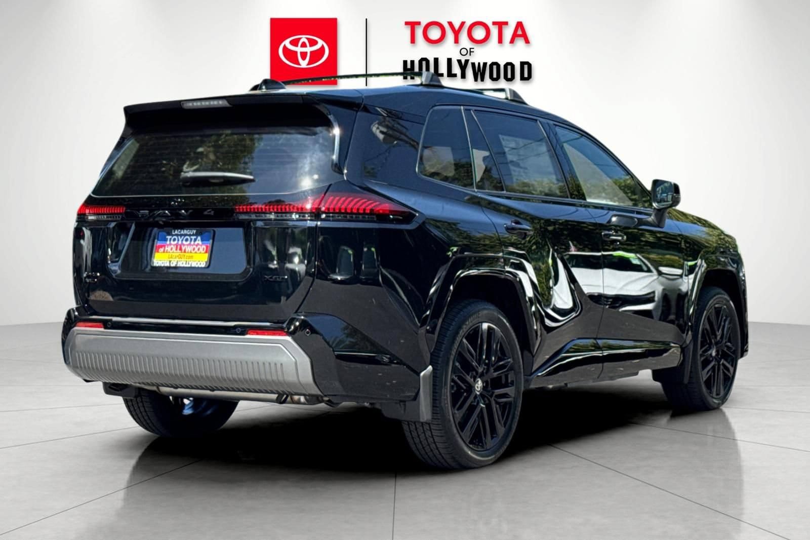 New 2026 Toyota RAV4 XSE AWD/4WD image 4