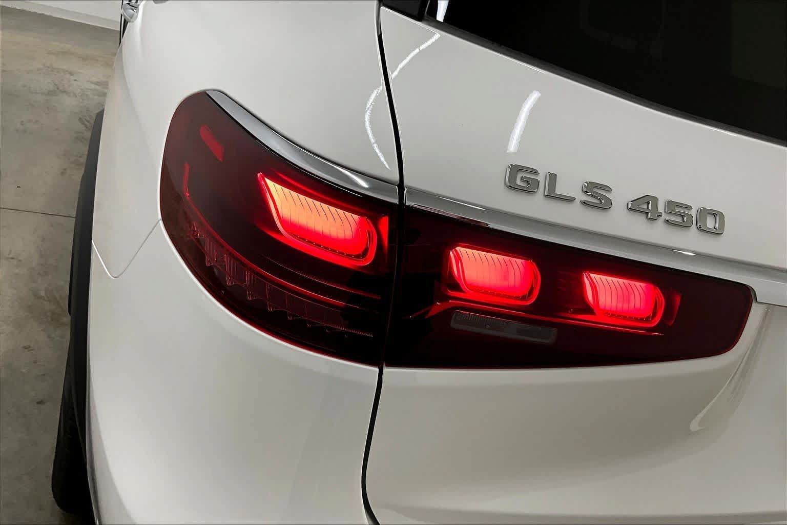 New 2026 Mercedes-Benz GLS 450 4MATIC image 14