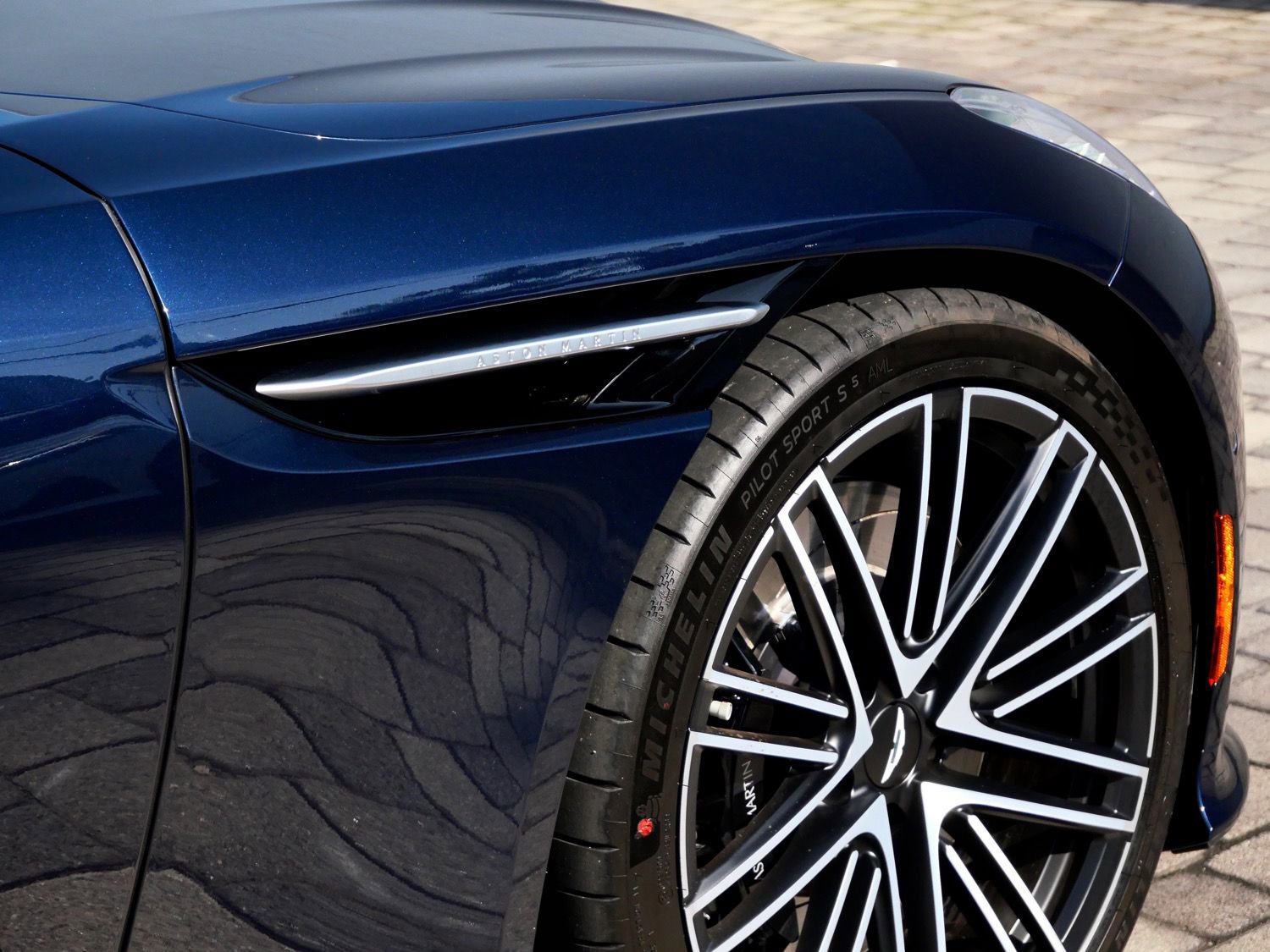 New 2026 Aston Martin DB12 Coupe RWD image 9