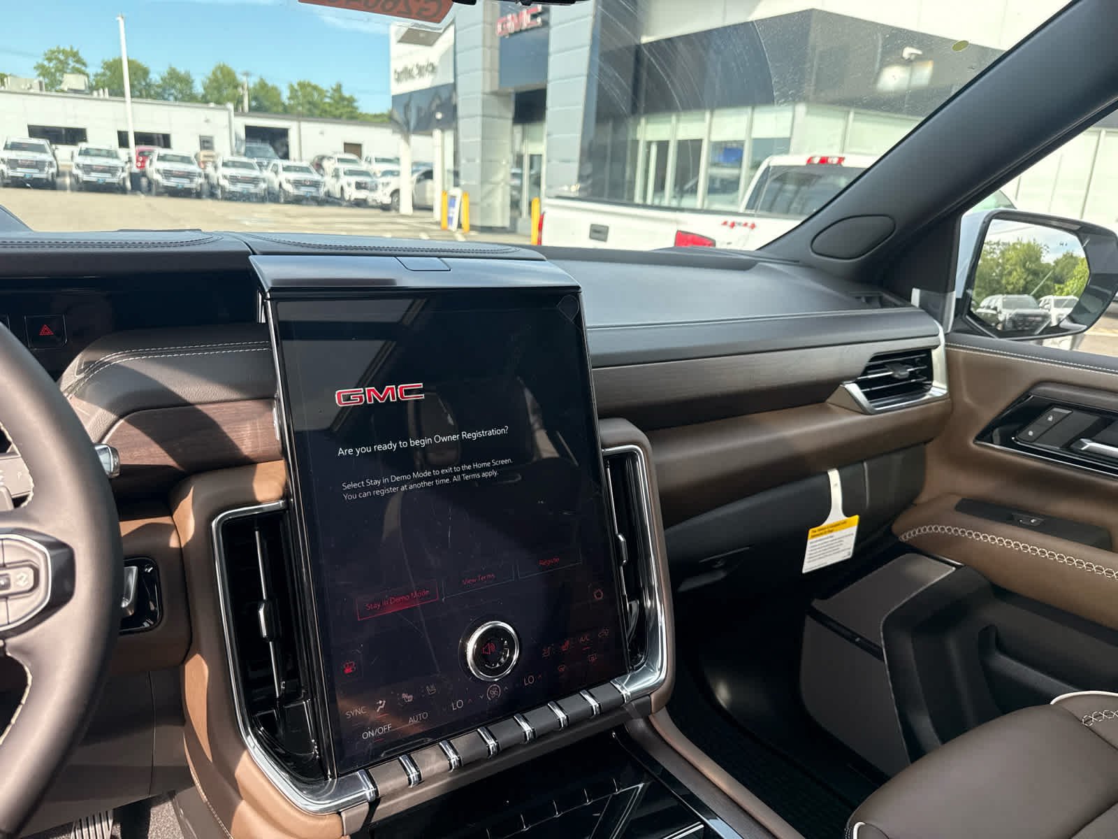 New 2026 GMC Yukon XL Denali Ultimate AWD/4WD image 16