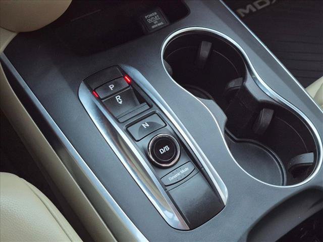 Certified 2017 Acura MDX FWD image 12