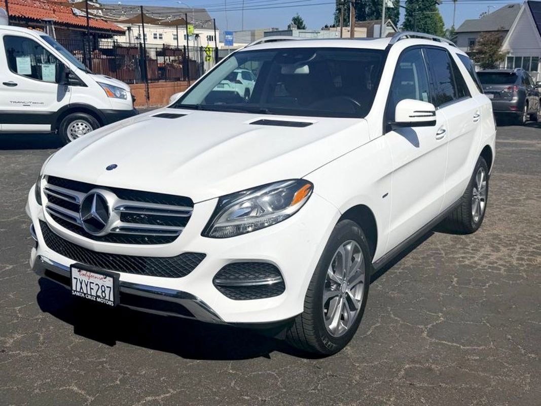 Used 2017 Mercedes-Benz GLE 550e image 3