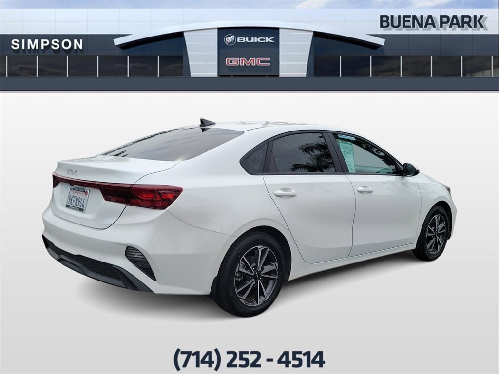 Used 2024 Kia Forte LXS w/ LXS Technology Package image 8