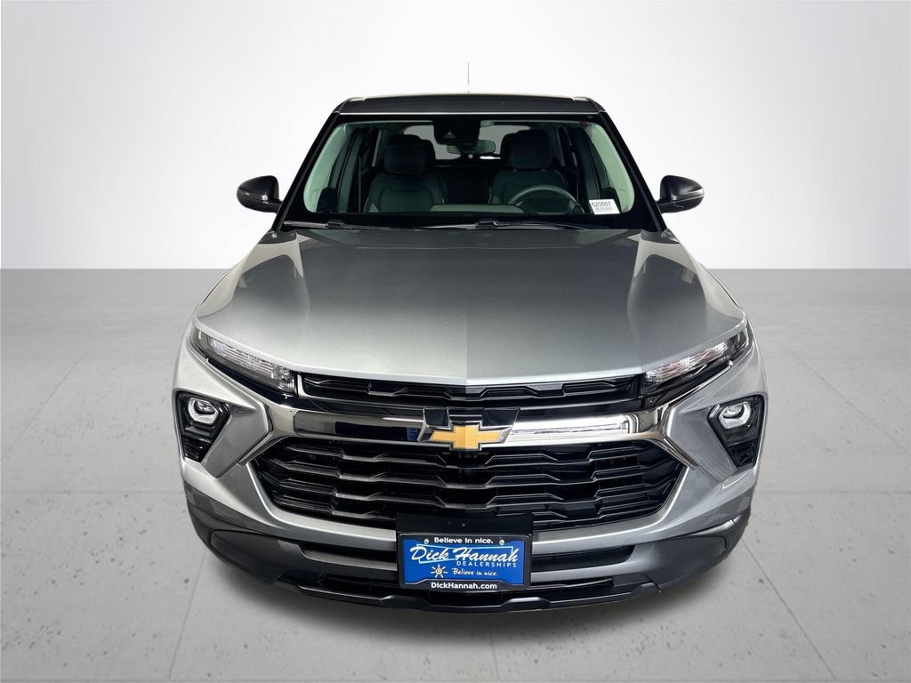 Used 2026 Chevrolet TrailBlazer LS AWD/4WD image 3
