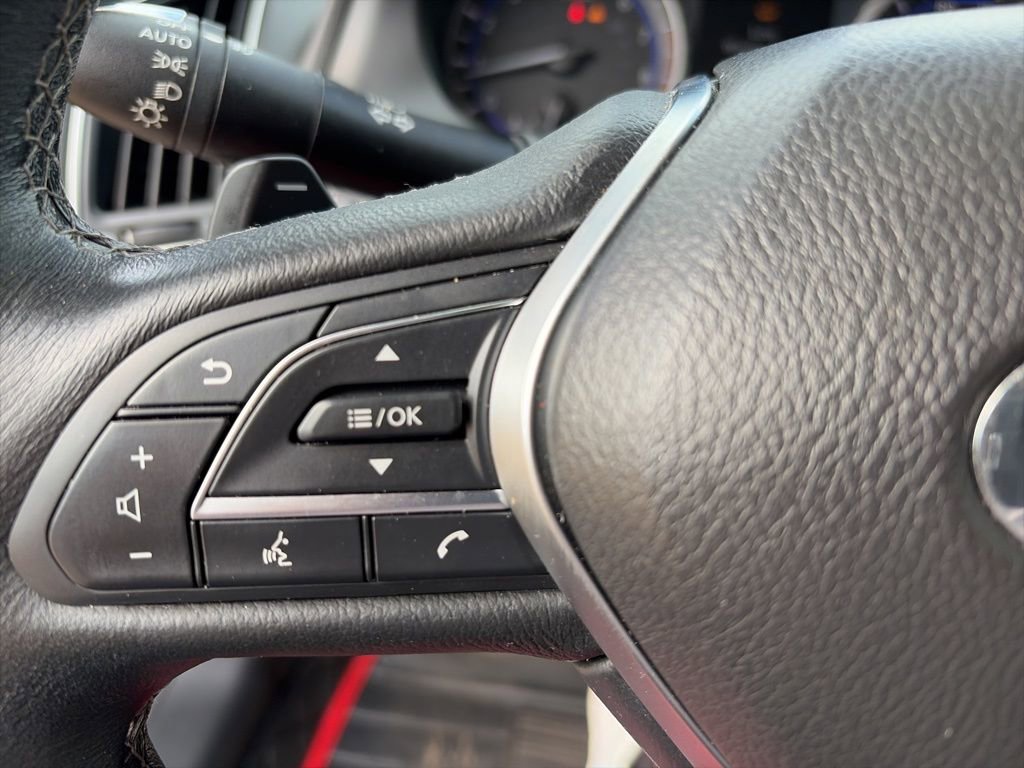 Used 2018 INFINITI Q60 Red Sport 400 w/ Sensory Package 3.0T Sport image 12