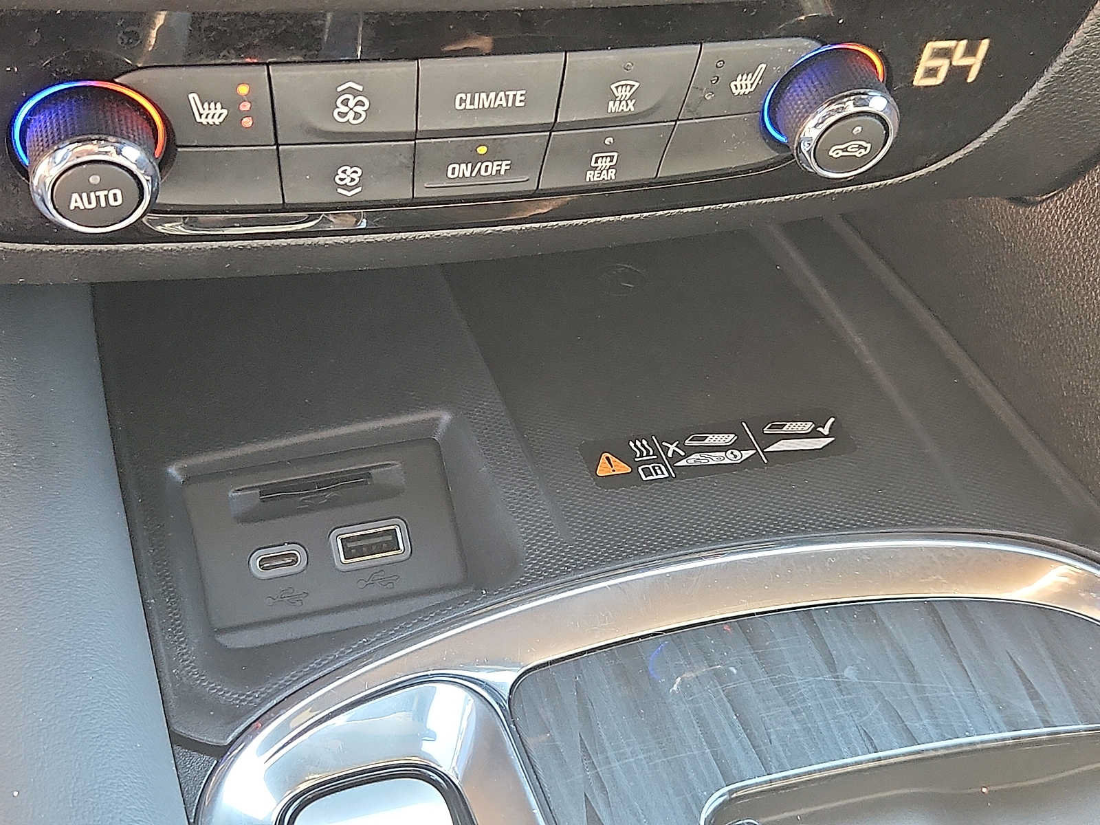 Used 2023 Buick Enclave Essence FWD image 25