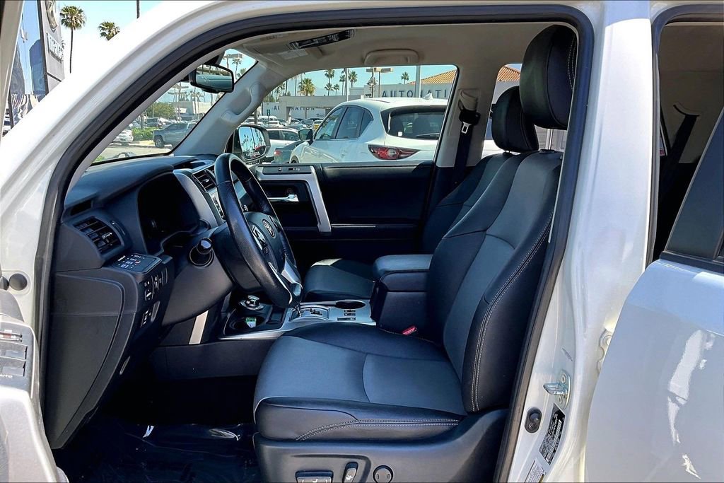 Used 2023 Toyota 4Runner SR5 Premium w/ SR5 Premium Package image 14