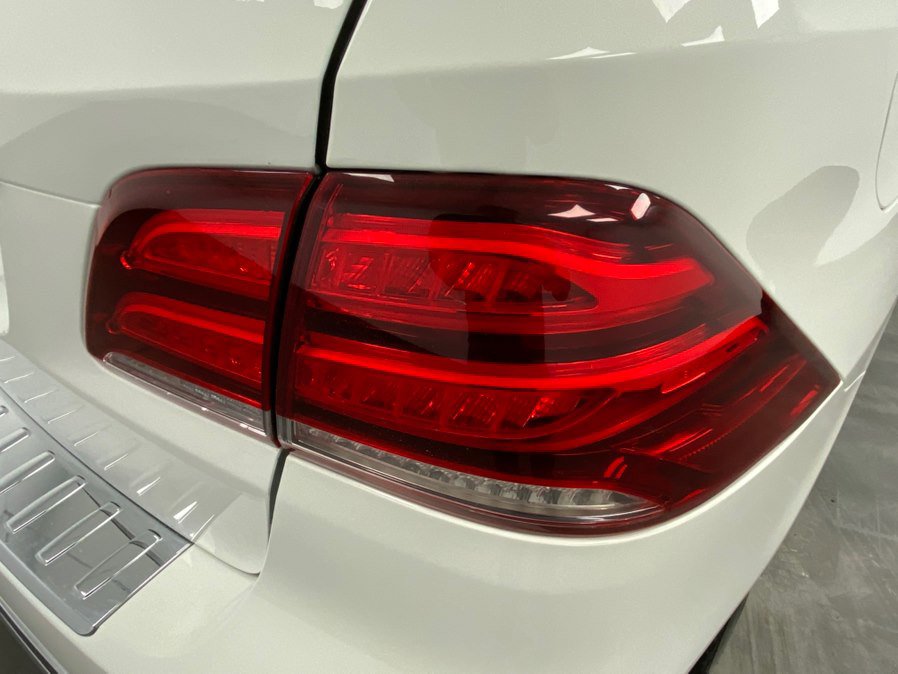 Used 2016 Mercedes-Benz GLE 350 4MATIC w/ Premium Package image 14