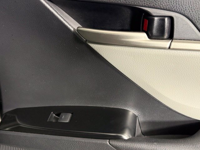 Used 2026 Toyota Camry SE w/ Multimedia Upgrade Package FWD image 25