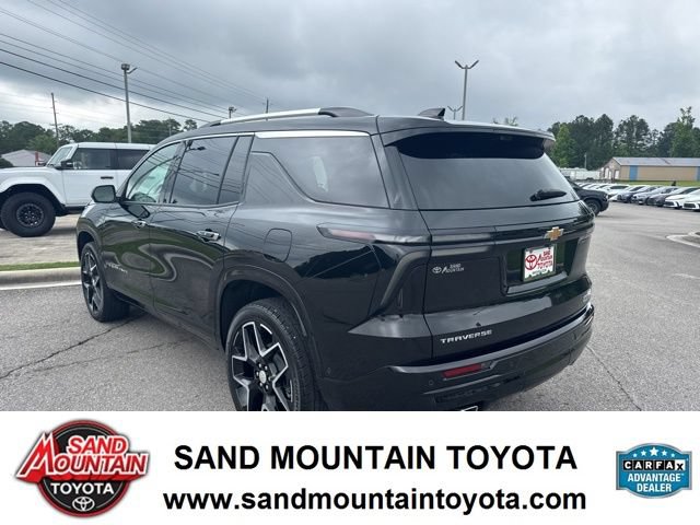 Used 2025 Chevrolet Traverse High Country FWD image 5