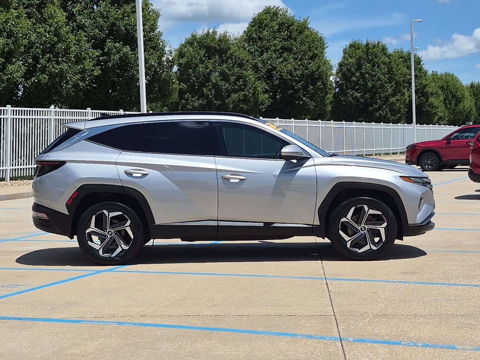 Used 2023 Hyundai Tucson Limited w/ Cargo Package AWD/4WD image 5
