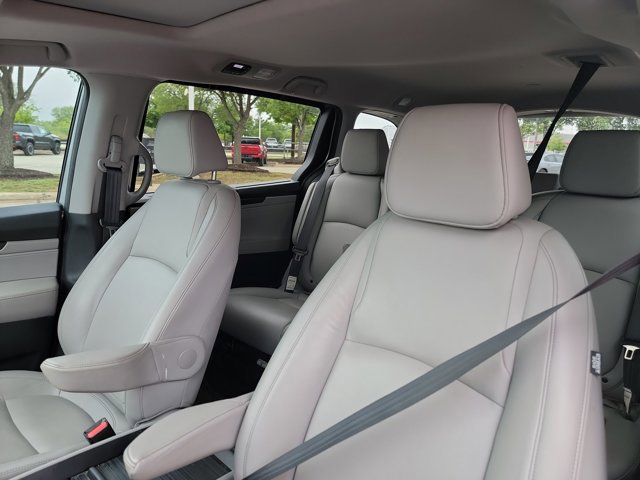 Used 2023 Honda Odyssey EX-L image 13