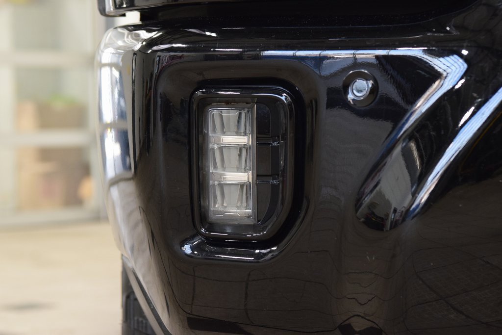 Used 2024 Chevrolet Silverado 2500 High Country image 14