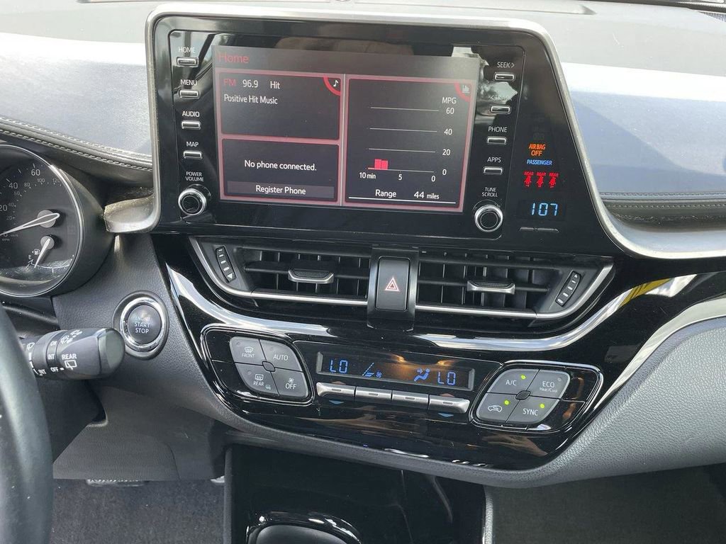 Used 2019 Toyota C-HR XLE image 23
