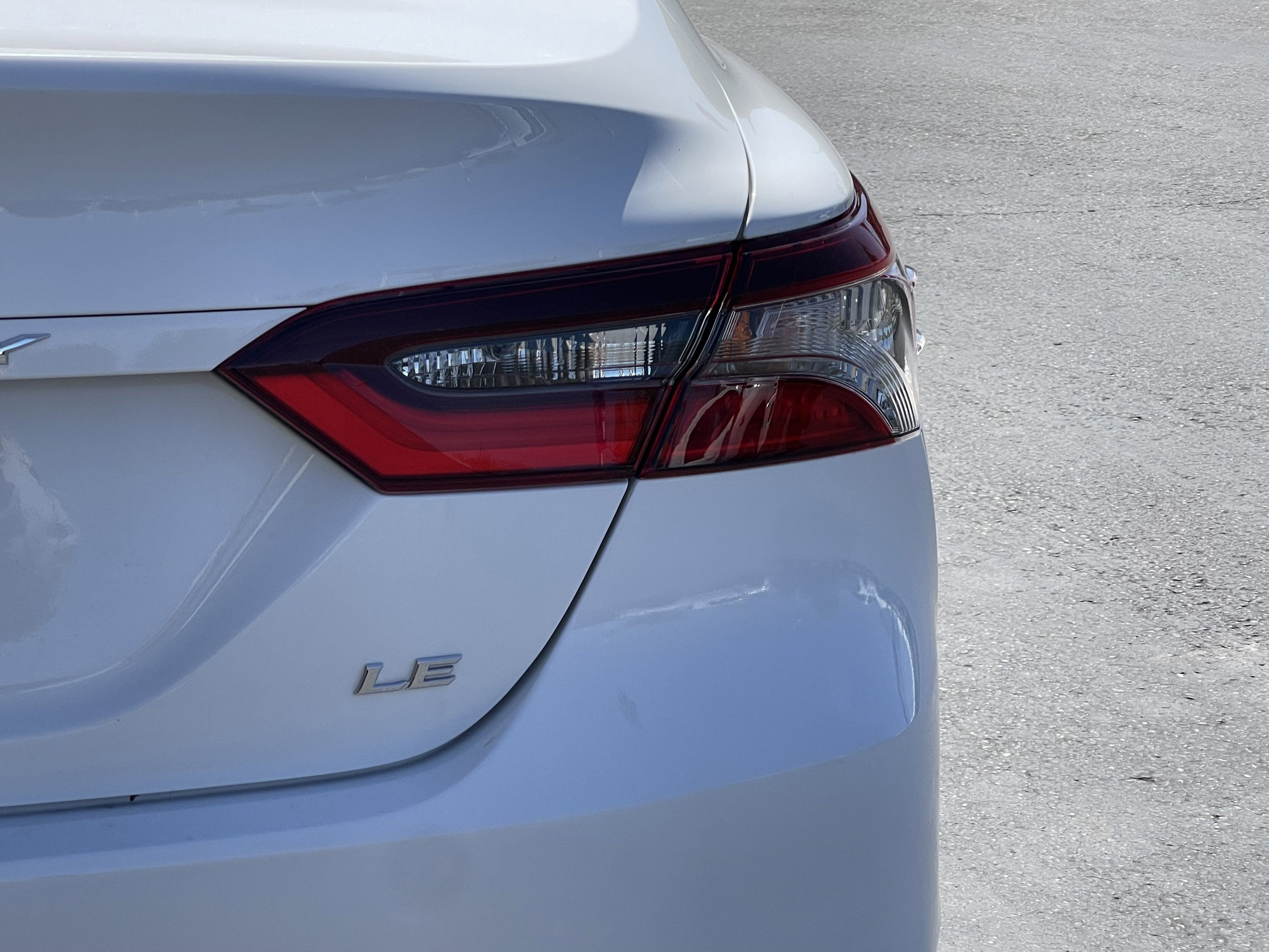 Used 2024 Toyota Camry LE FWD image 9