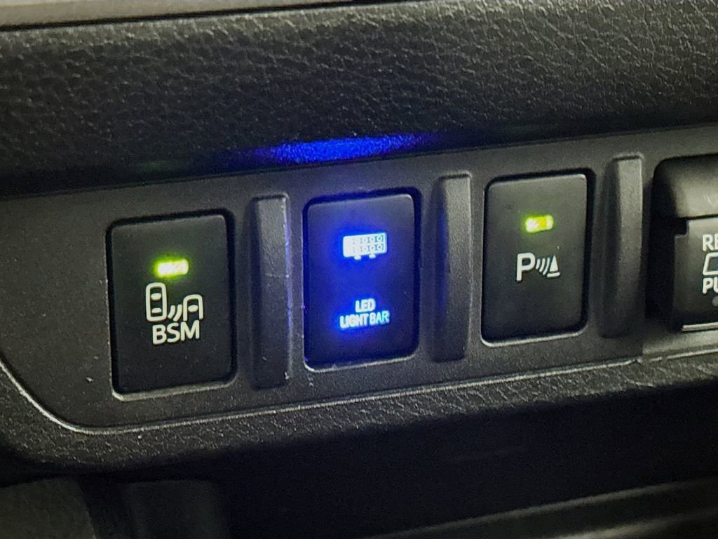 Used 2019 Toyota Tacoma TRD Off-Road w/ TRD Premium Off Road Package image 16