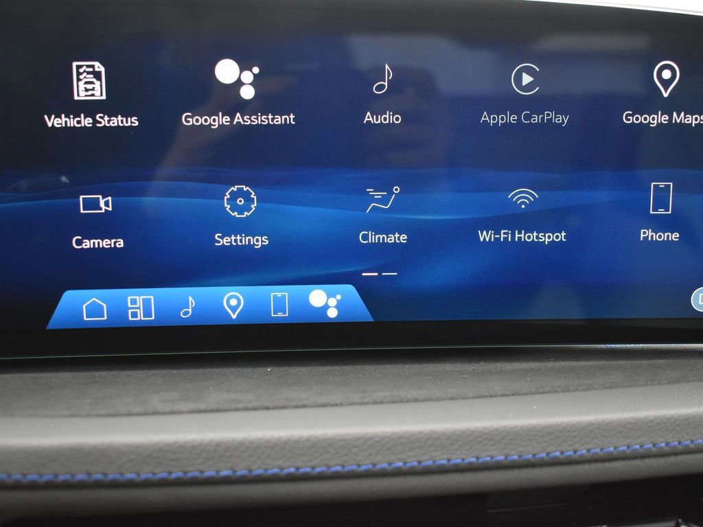 Certified 2025 Cadillac XT4 Sport image 18