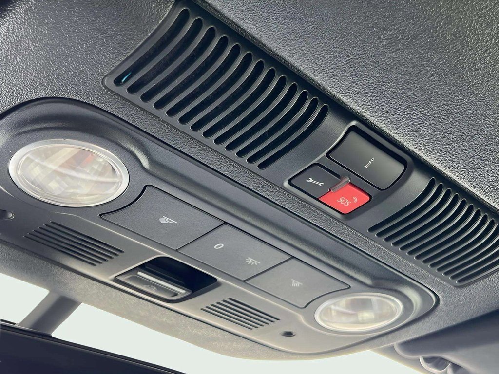 Used 2017 Volkswagen Beetle 1.8T Classic image 35