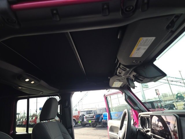 Used 2024 Jeep Gladiator Willys image 40