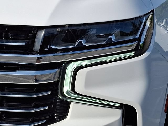 Used 2024 Chevrolet Tahoe LT w/ Luxury Package AWD/4WD image 9