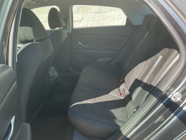 Used 2022 Hyundai Elantra SEL w/ Cargo Package FWD image 24