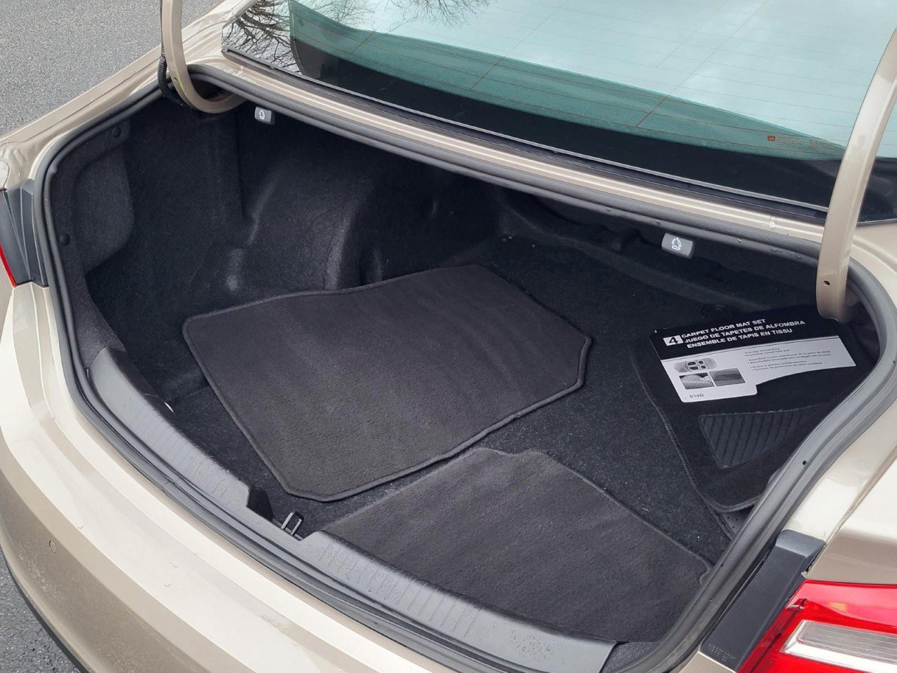 Used 2025 Chevrolet Malibu LT image 4