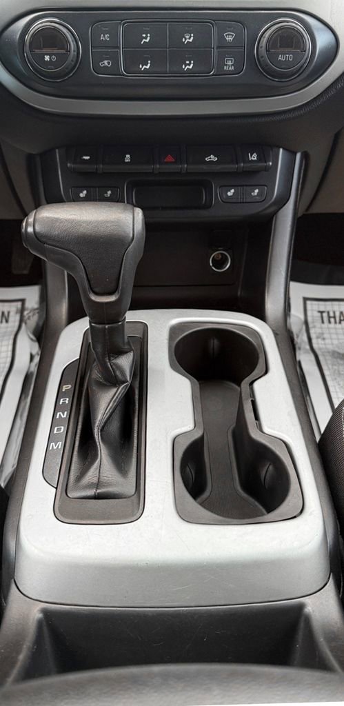 Used 2016 Chevrolet Colorado LT w/ Luxury Package, Chrome image 17