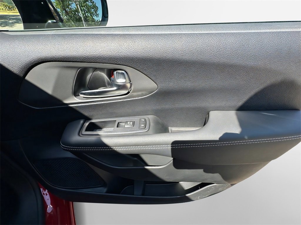 New 2026 Chrysler Pacifica Select image 24