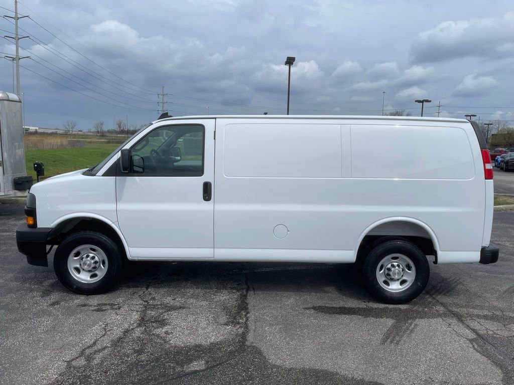 New 2025 Chevrolet Express 2500 w/ Driver Convenience Package RWD image 4