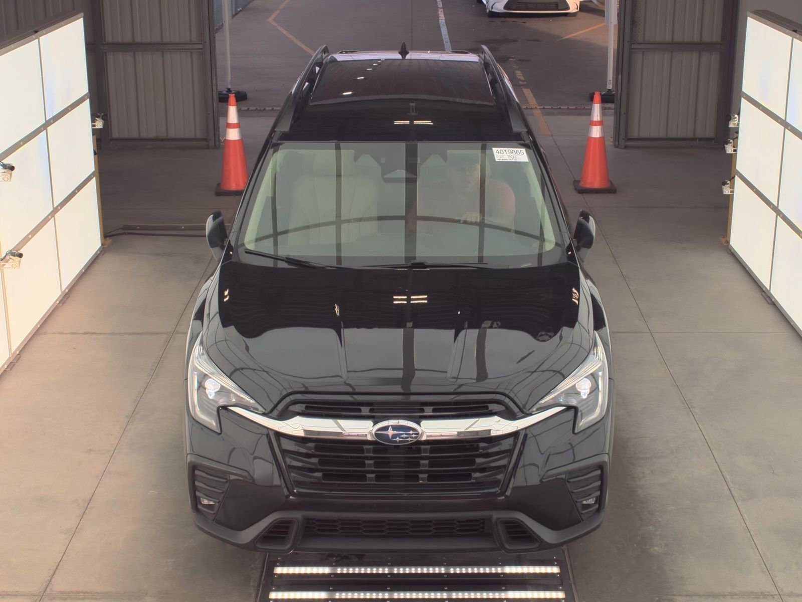 Used 2023 Subaru Ascent Limited image 2