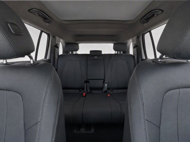 Used 2026 Mercedes-Benz GLB 250 image 25