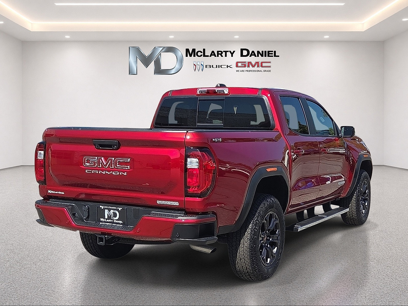Used 2025 GMC Canyon Elevation w/ Convenience Package AWD/4WD image 14