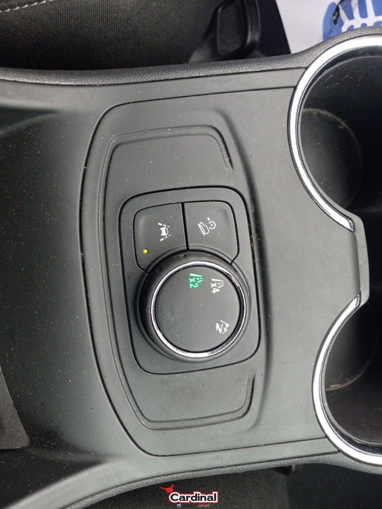 Used 2022 GMC Terrain SLE w/ Fleet Convenience Package image 35