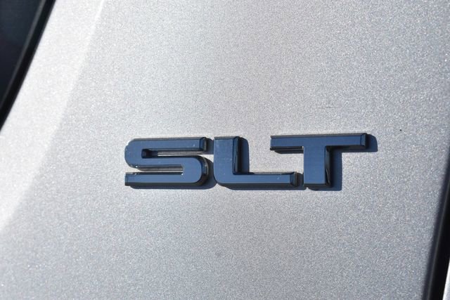 Used 2018 GMC Acadia SLT w/ LPO, Floor Liner Package AWD/4WD image 18