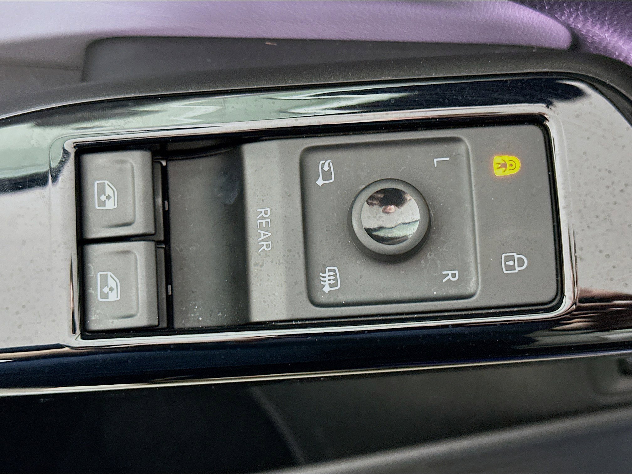 Used 2022 Volkswagen ID.4 Pro S w/ Gradient Package image 15