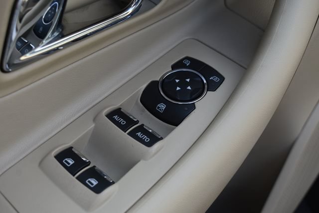 Used 2018 Ford Taurus Limited FWD image 21