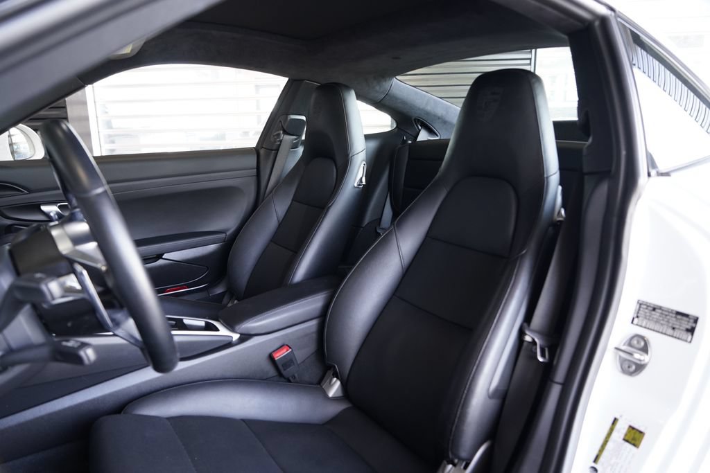 Certified 2017 Porsche 911 Carrera RWD image 13