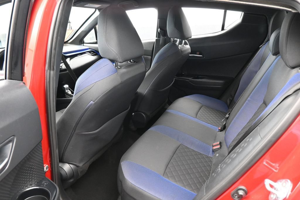 Used 2021 Toyota C-HR XLE FWD image 34