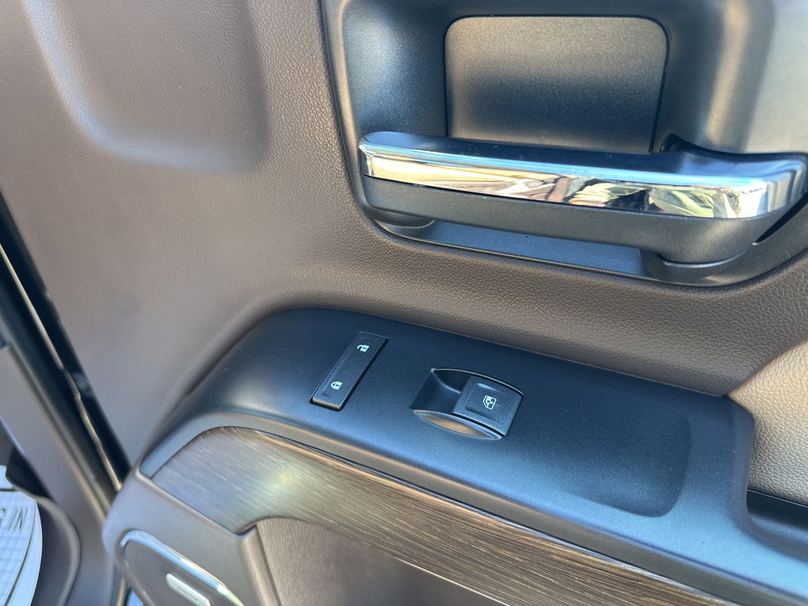 Used 2018 GMC Sierra 1500 Denali AWD/4WD image 43
