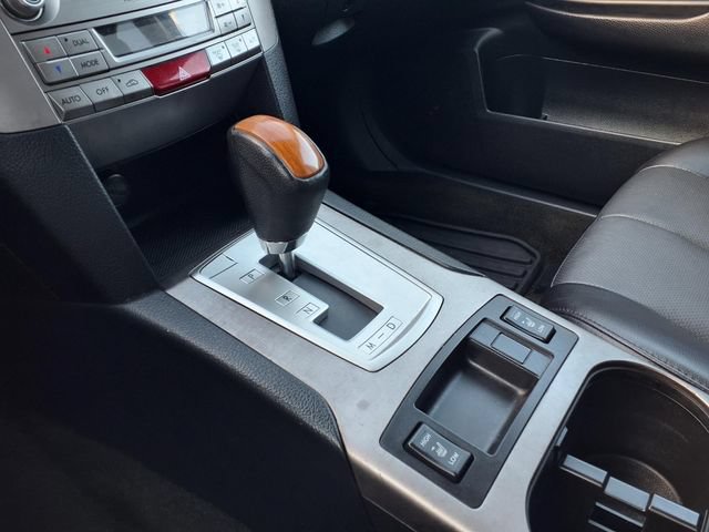 Used 2014 Subaru Outback 2.5i Limited AWD/4WD image 16
